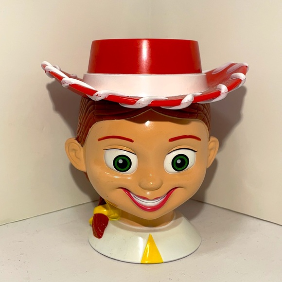 Jessie "Toys Story2" Mug Flip up Hat! exclusive from Disney on Ice! - Picture 2 of 8